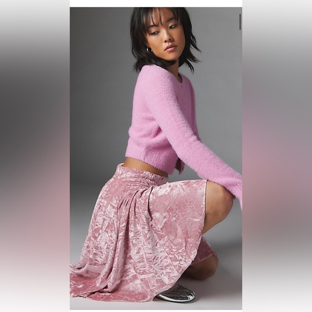 NWT new urban outfitters silence + noise SMALL pink velvet uneven hem skirt UO - Picture 10 of 15